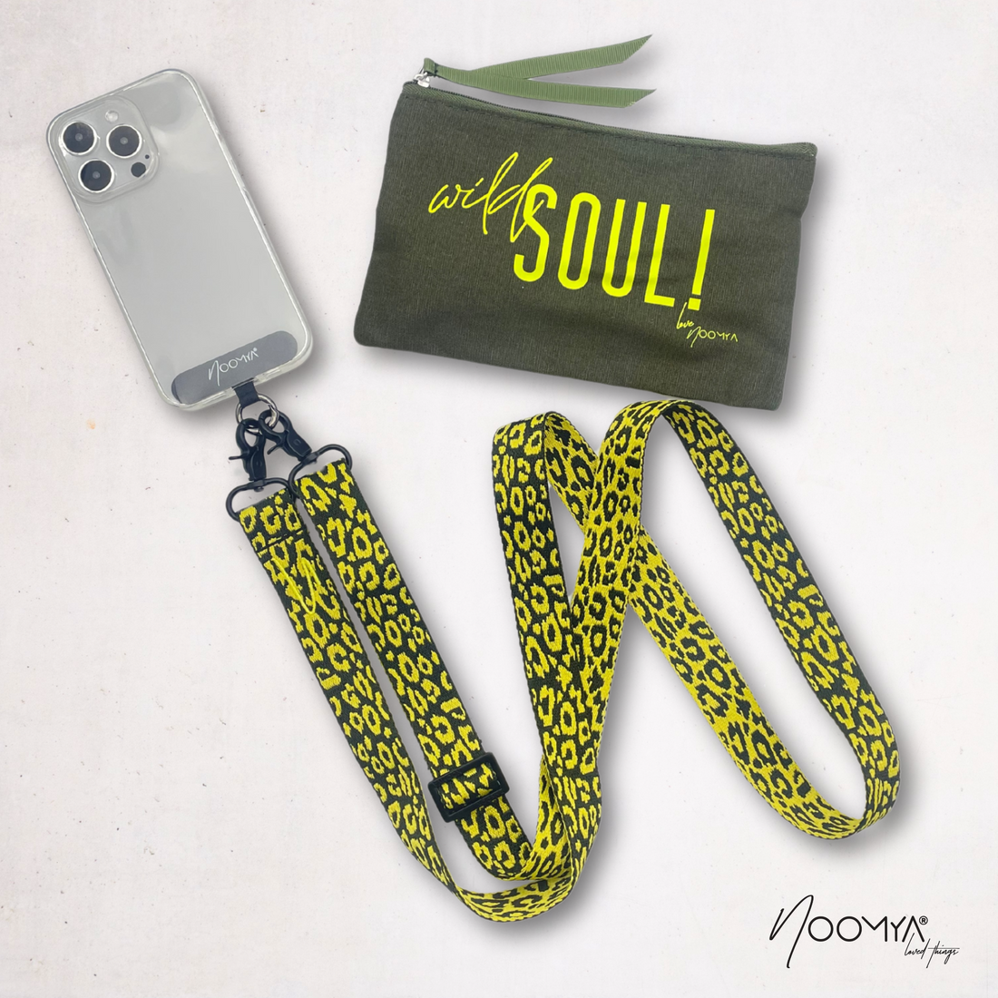 Breites Handyband | universal für alle Handymodelle inkl Adapter | Dein stylisher Begleiter | Wild Soul Leo - Green Hope