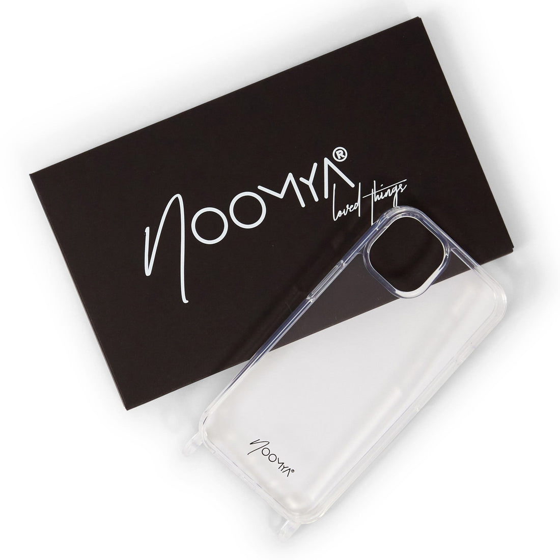 Magsafe Handyhülle für iPhone 15 PLUS mit Ösen für Handyketten & Handybänder | transparent
