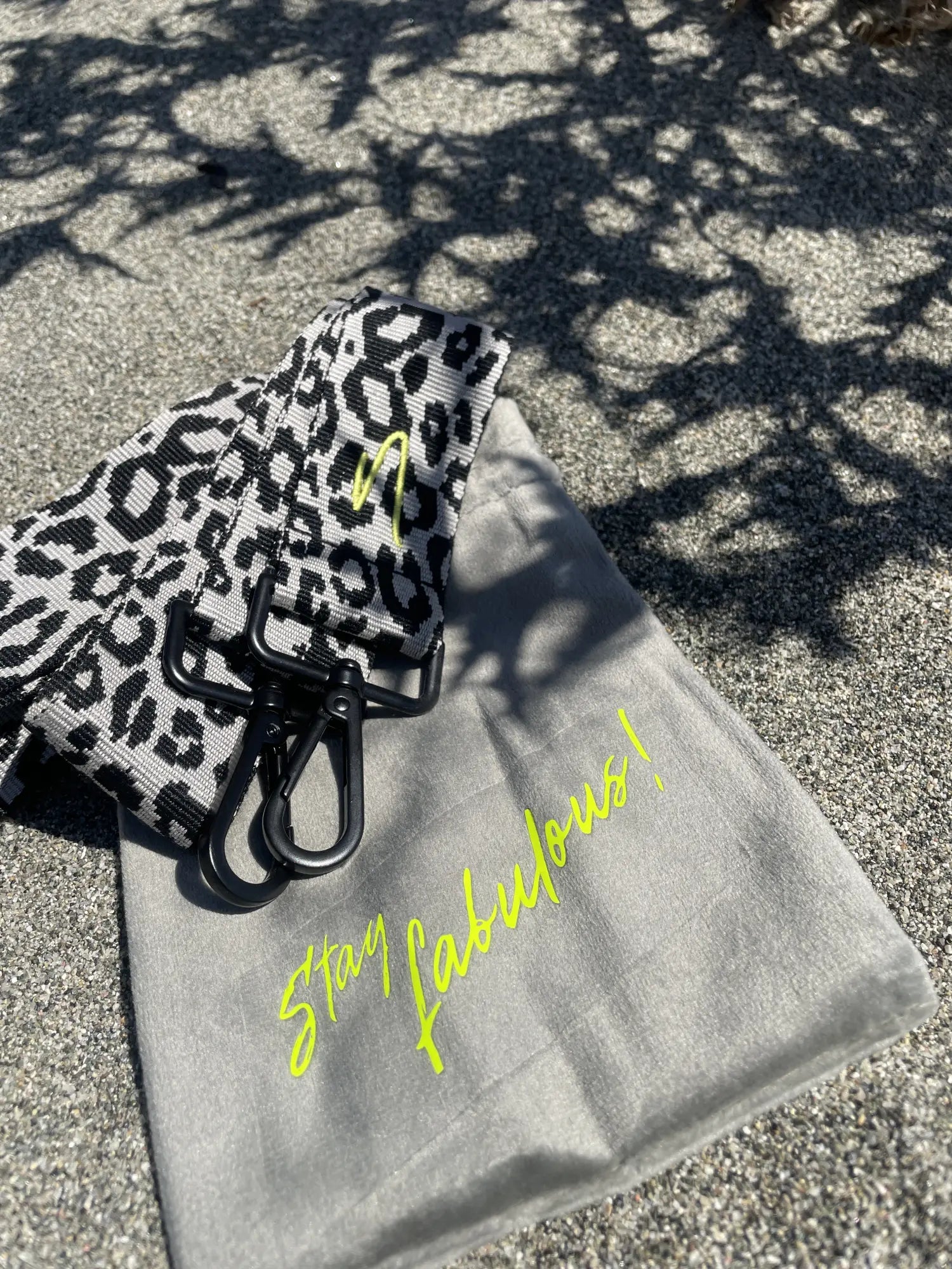 Style Bundle Tasche & Taschengurt | Spare 15€ im Set aus Crossbody Moondust & stylishem Taschengurt Wild Soul Leo