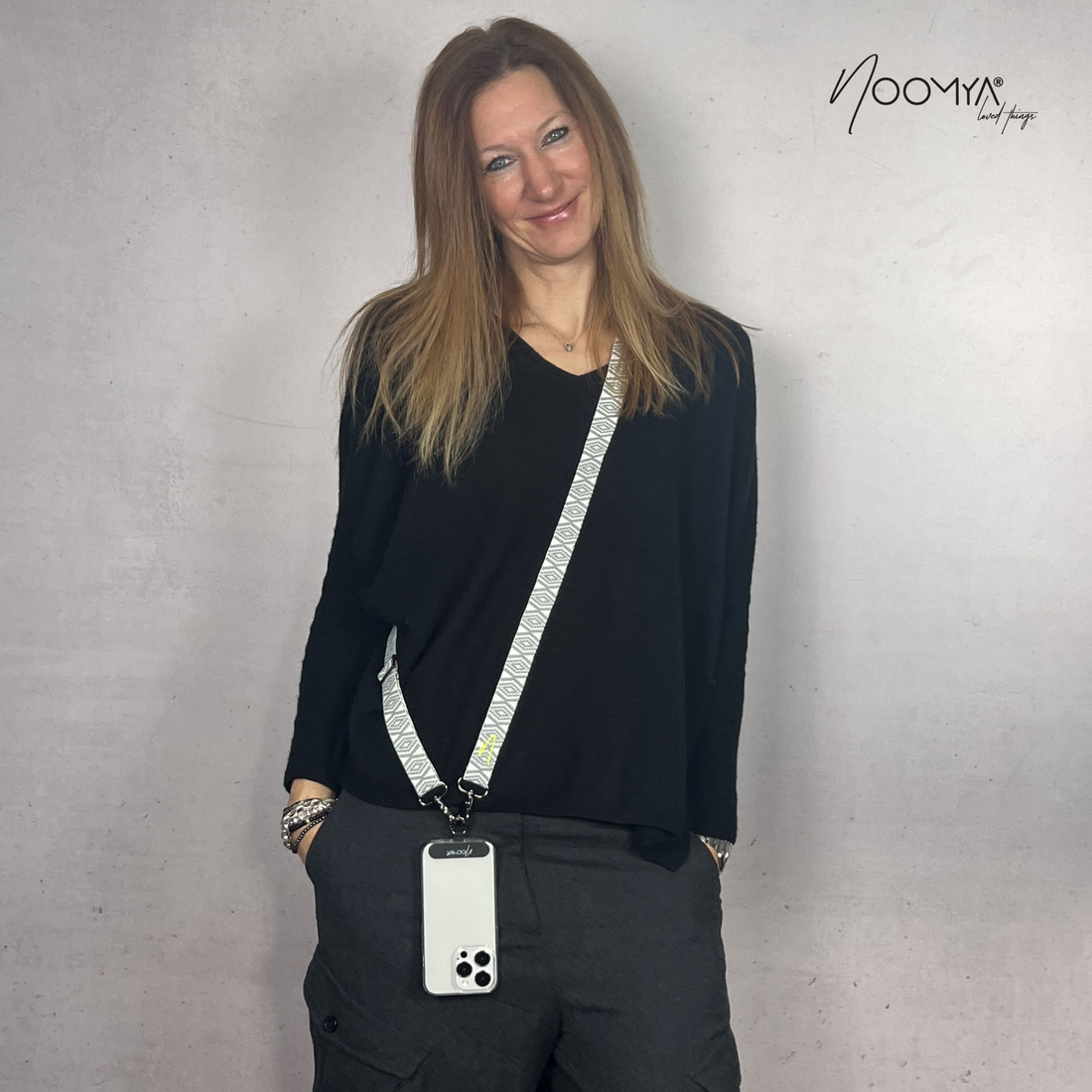 Sea Salt Band als Crossbody getragen